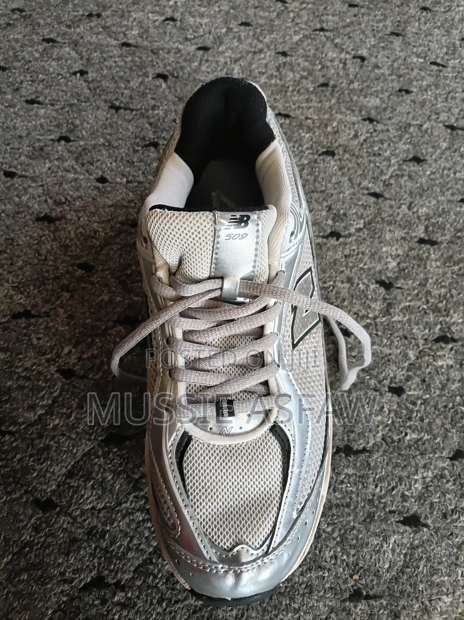 New Balance 530 Metallic Silver Running Shoes - Size 42