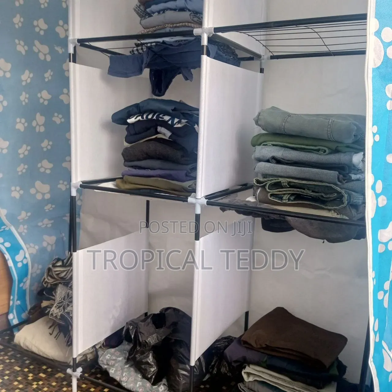 Portable Wardrobe - ተገጣጣሚ ቁምሳጥን