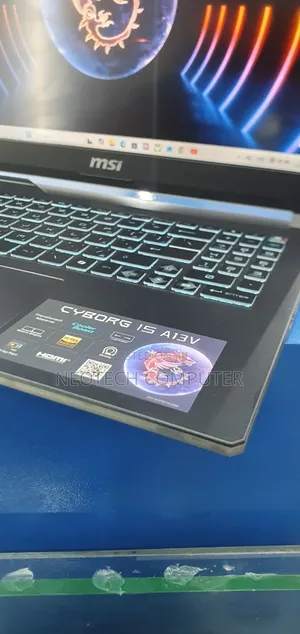 New Laptop MSI Cyborg 15 16GB Intel Core i7 SSD 1T