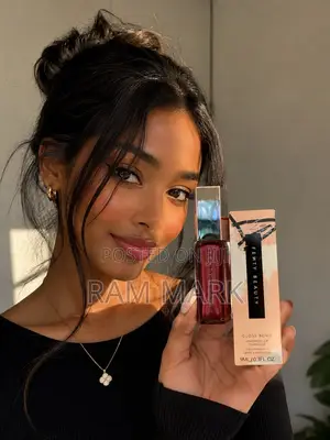 Fenty Beauty Gloss Bomb