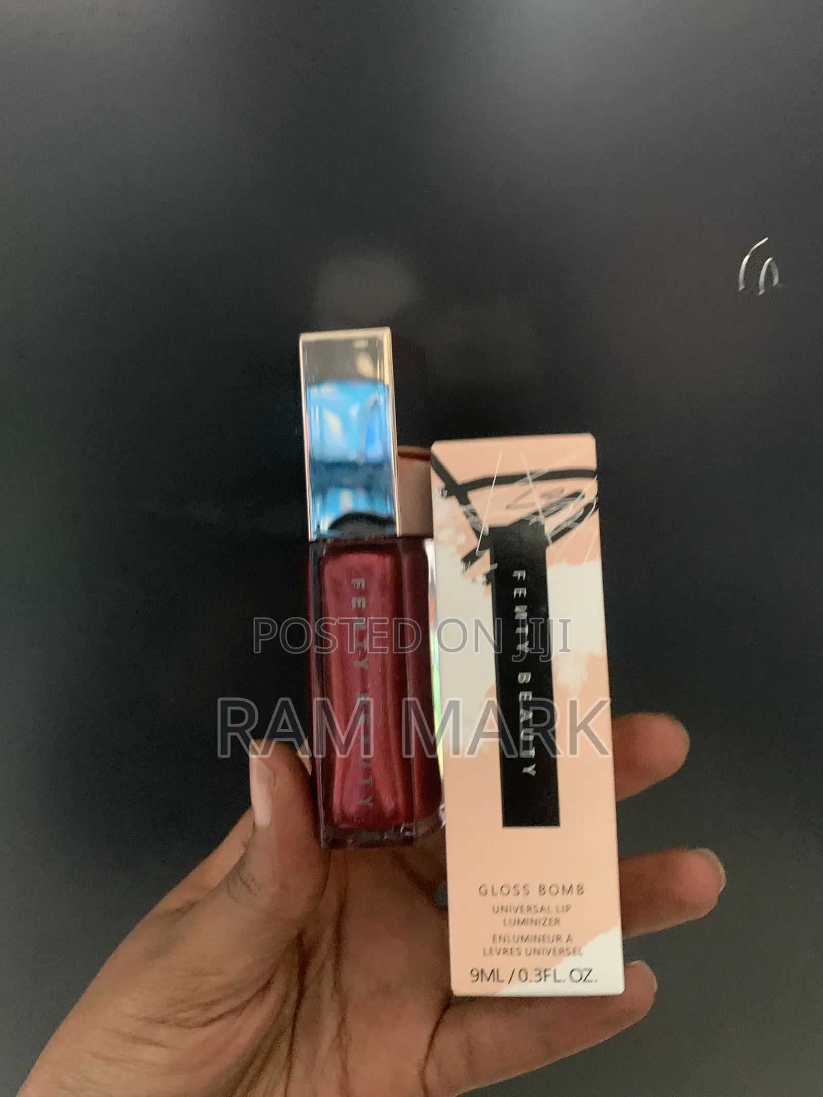 Fenty Beauty Gloss Bomb
