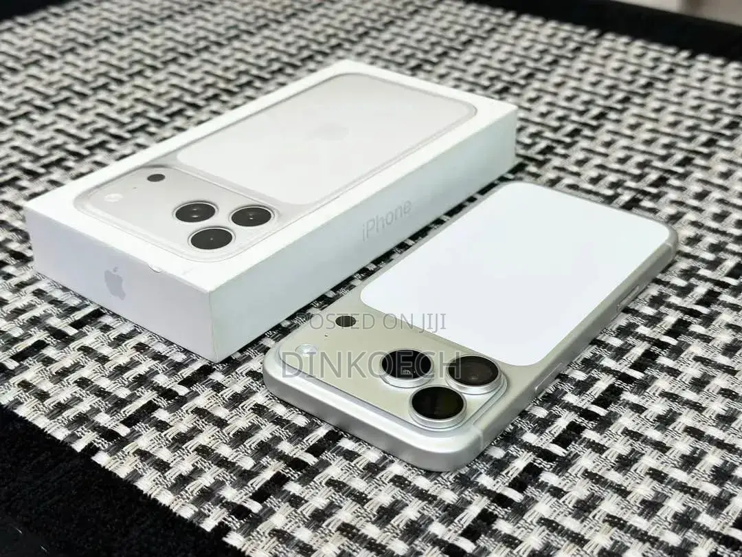 New Apple iPhone 17 Pro Max 256 GB Silver