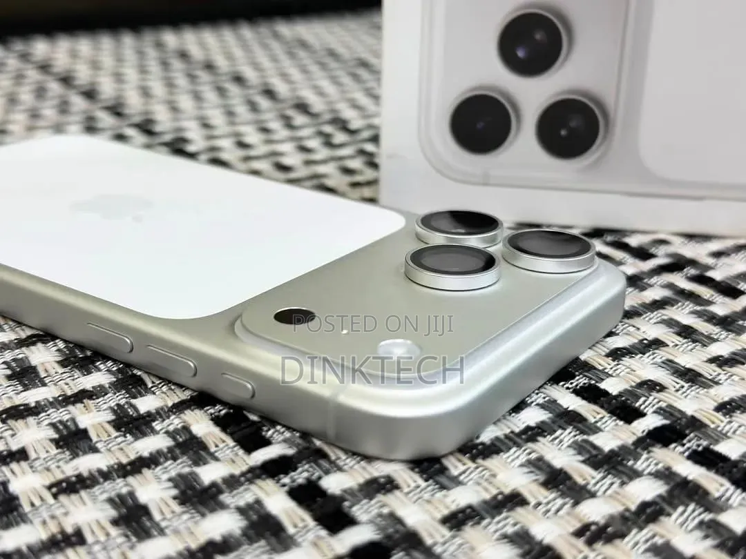 New Apple iPhone 17 Pro Max 256 GB Silver