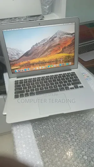 New Laptop Apple MacBook Air 2017 8GB Intel Core i5 SSD 128GB