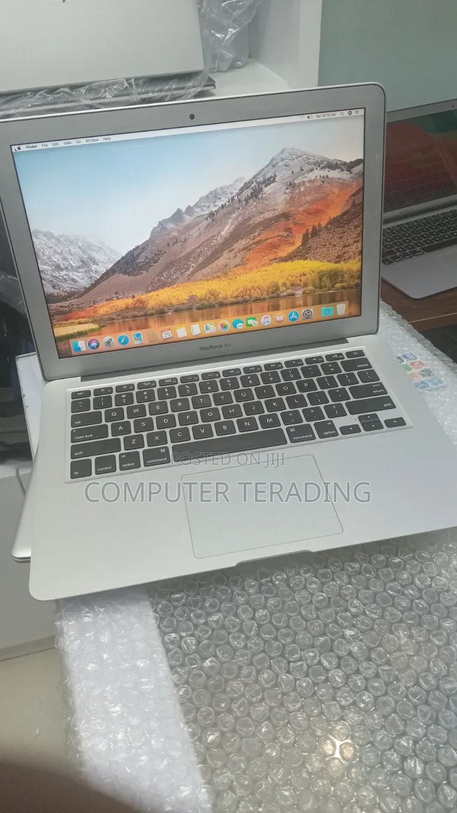 New Laptop Apple MacBook Air 2017 8GB Intel Core i5 SSD 128GB