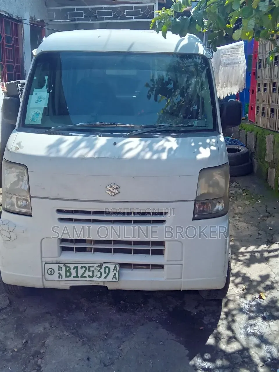 Suzuki Every Wagon 2012 White