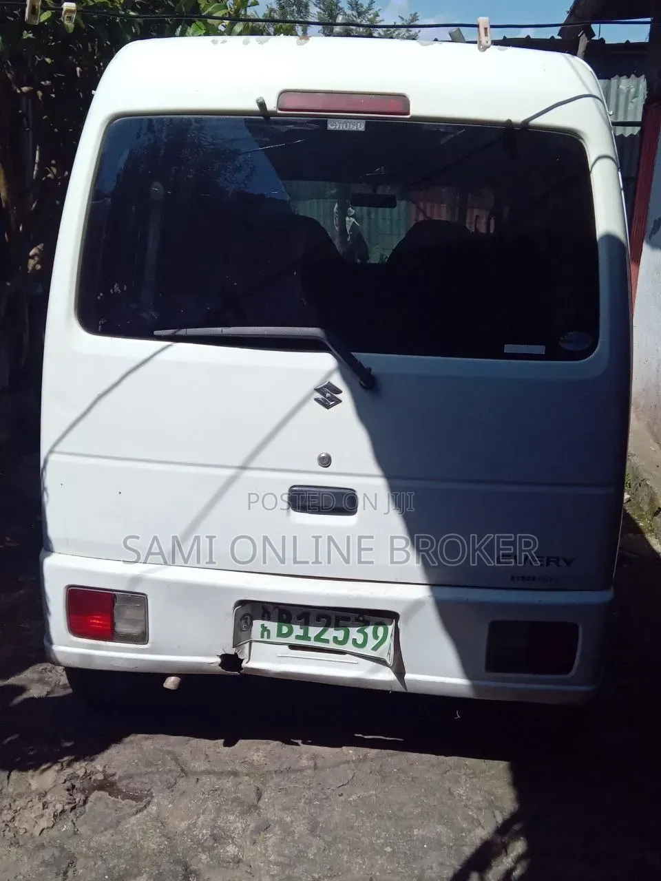 Suzuki Every Wagon 2012 White