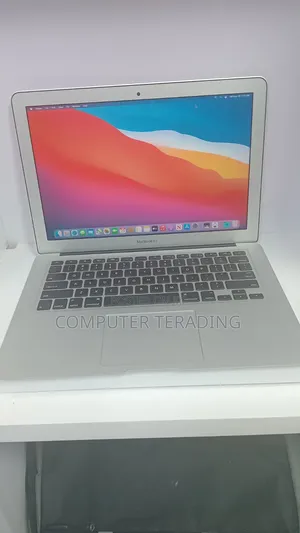 New Laptop Apple MacBook Air 2017 8GB Intel Core i5 SSD 128GB