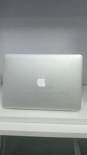 New Laptop Apple MacBook Air 2017 8GB Intel Core i5 SSD 128GB
