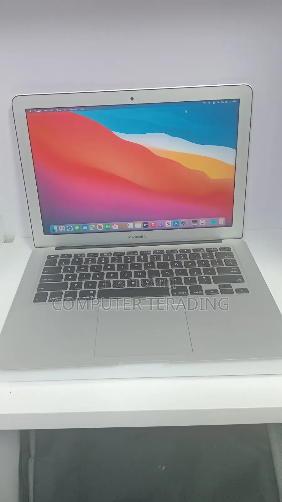 New Laptop Apple MacBook Air 2017 8GB Intel Core i5 SSD 128GB