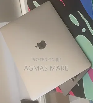 New Laptop Apple MacBook Pro 2021 M1 8GB Apple M1 SSD 256GB