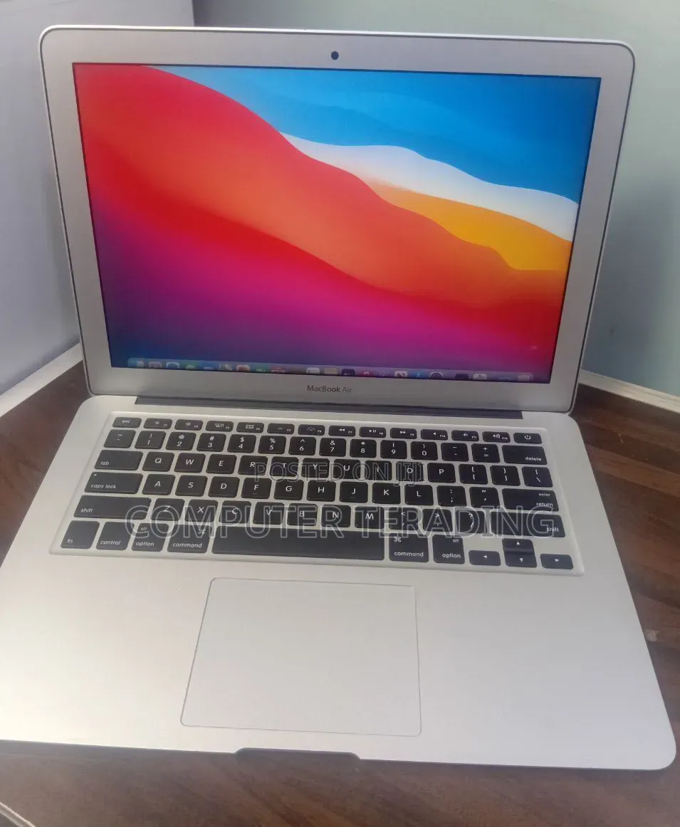 New Laptop Apple MacBook Air 2017 8GB Intel Core i5 SSD 128GB