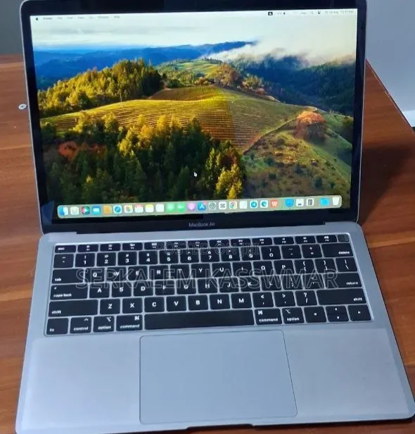 New Laptop Apple MacBook Air 2019 8GB Intel Core i5 SSD 128GB