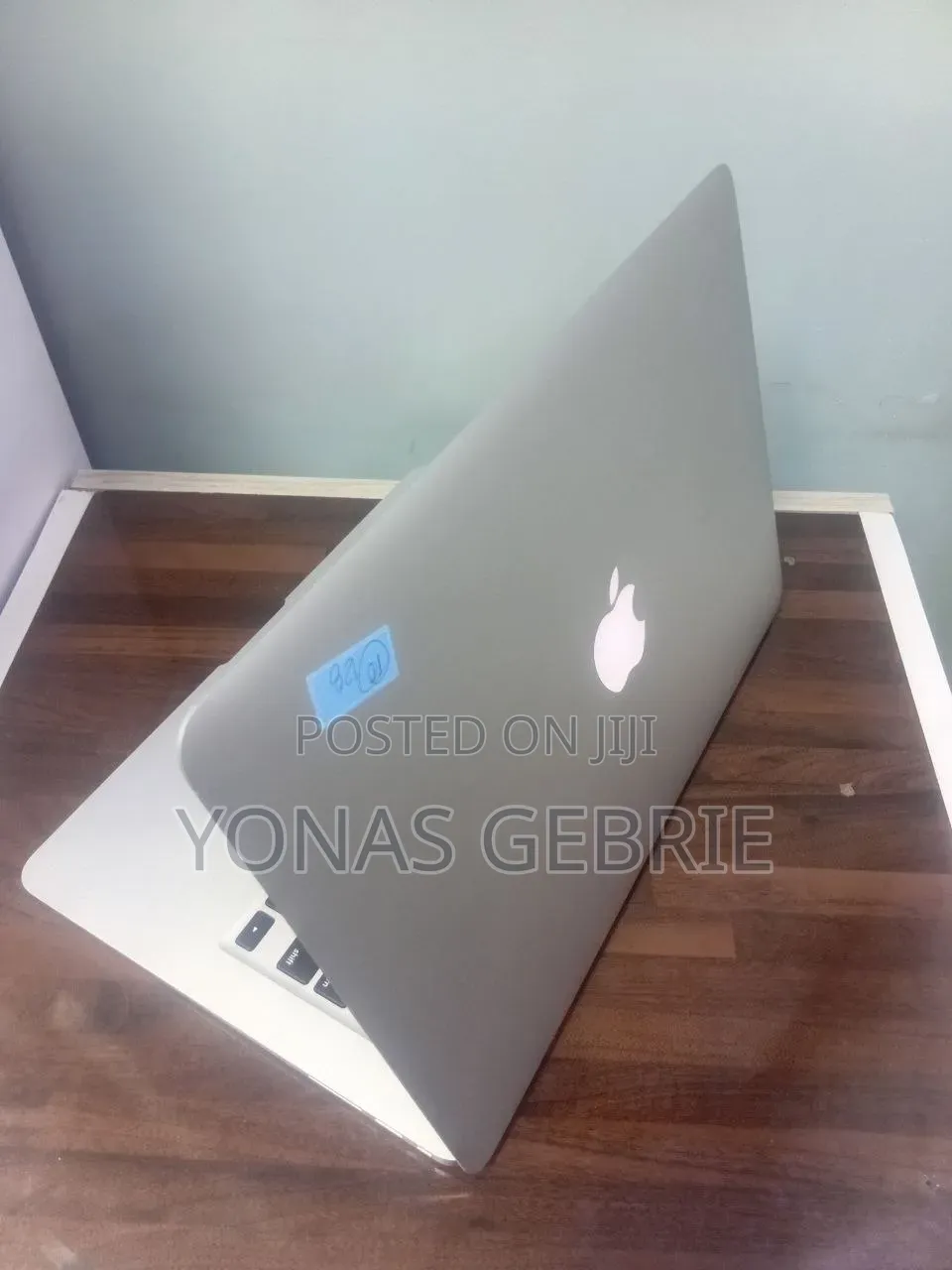 New Laptop Apple MacBook 8GB Intel Core i5 SSD 128GB
