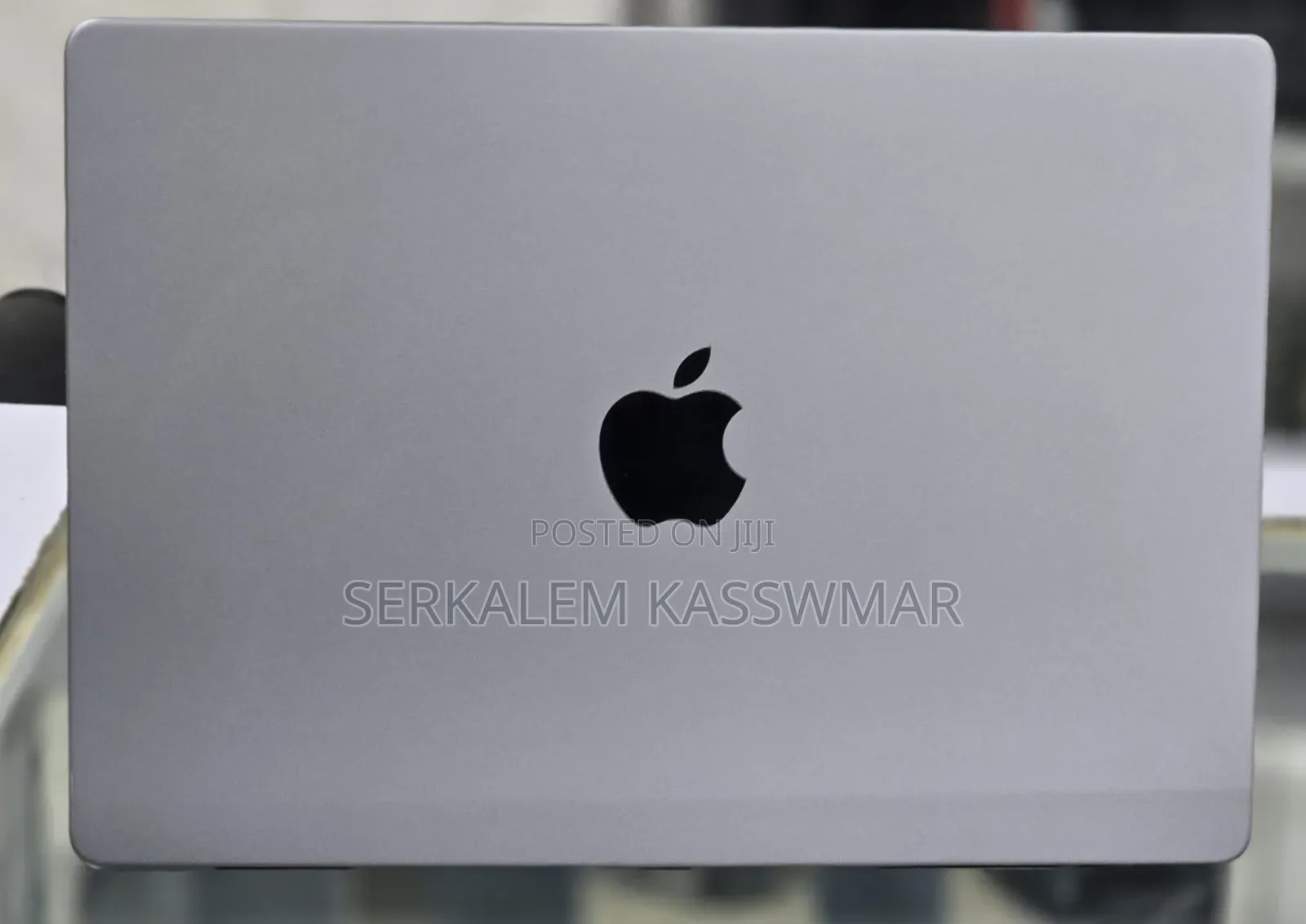 New Laptop Apple MacBook Pro 2021 M1 32GB Apple M1 Pro SSD 512GB