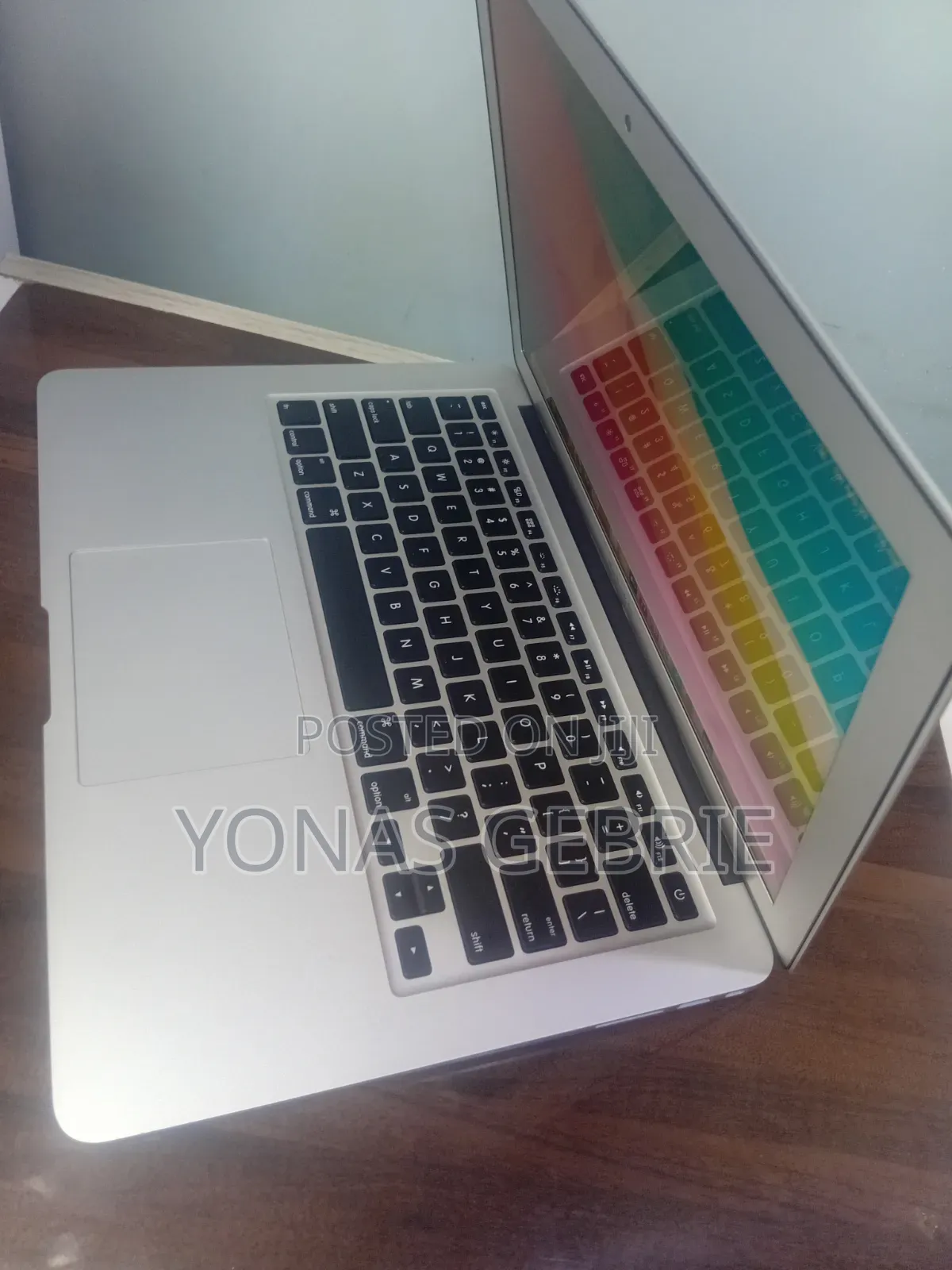 New Laptop Apple MacBook 8GB Intel Core i5 SSD 128GB