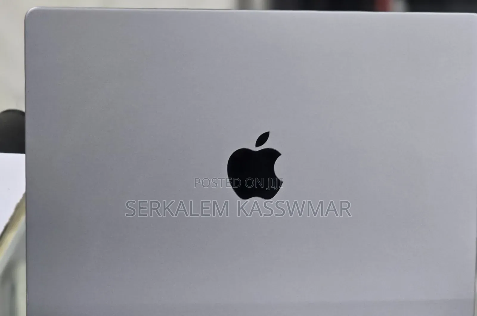 New Laptop Apple MacBook Pro 2021 M1 32GB Apple M1 Pro SSD 512GB