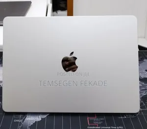 New Laptop Apple MacBook Air 2022 M2 8GB Apple M2 SSD 256GB
