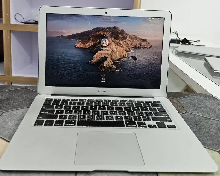 Laptop Apple MacBook Air 2017 8GB Intel Core i5 SSD 256GB