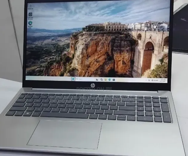 New Laptop HP Stream Notebook 16GB Intel Core i7 SSD 1T