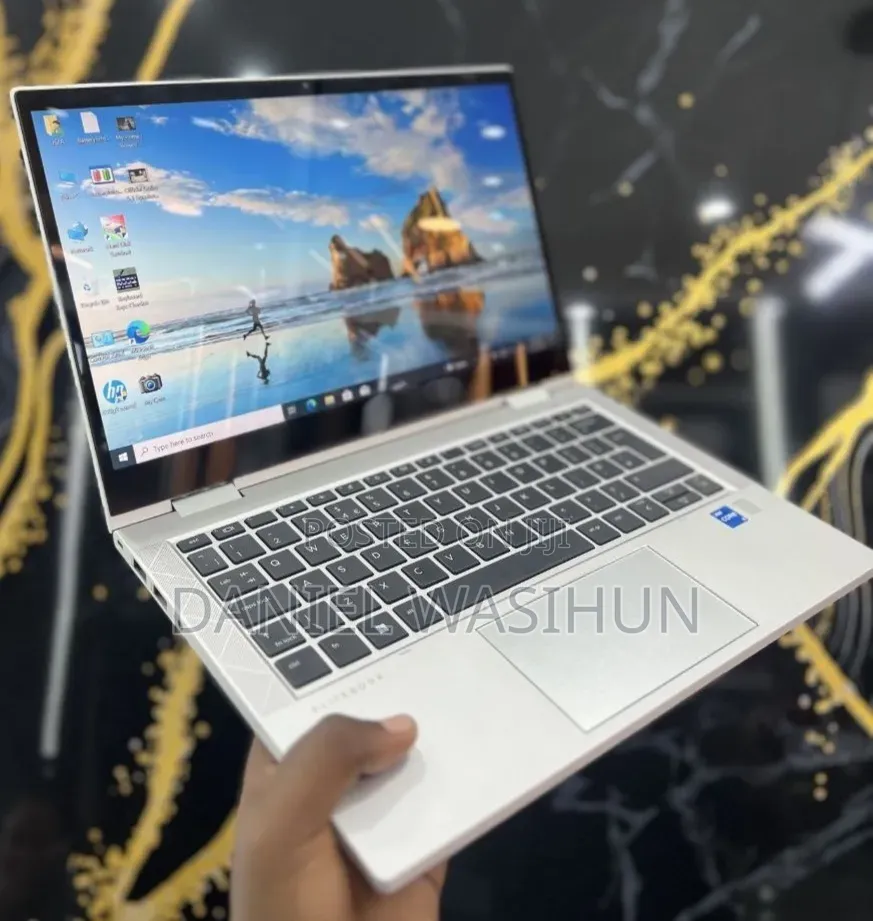 New Laptop HP EliteBook 830 G8 16GB Intel Core i5 SSD 512GB
