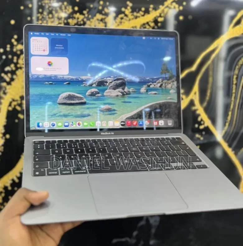 New Laptop Apple MacBook Air 2020 M1 16GB Apple M1 SSD 256GB