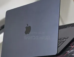 New Laptop Apple MacBook Air 2025 M4 16GB Apple M4 SSD 256GB