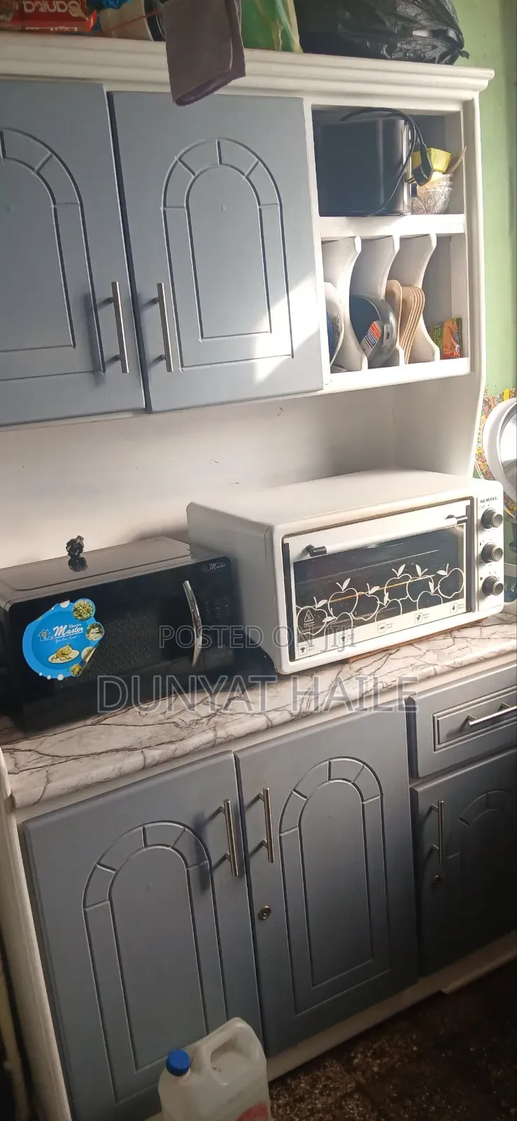 Kitchen Cabinet