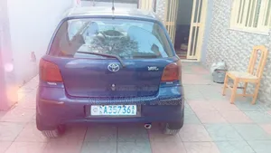 Toyota Vitz 2003 Blue