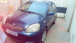Toyota Vitz 2003 Blue