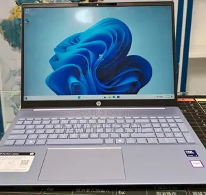 New Laptop HP Pavilion 15 16GB Intel Core Ultra 7 SSD 1T