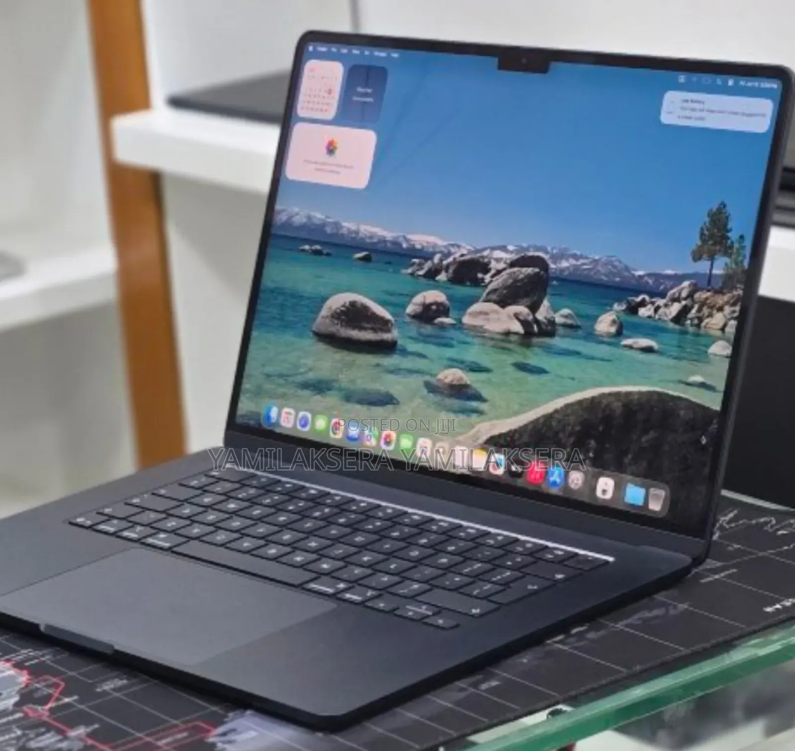 New Laptop Apple MacBook Air 2025 M4 16GB Apple M4 SSD 256GB