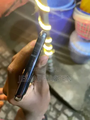 New Samsung Galaxy Quantum 2 128 GB Black