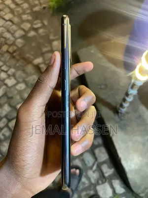 New Samsung Galaxy Quantum 2 128 GB Black