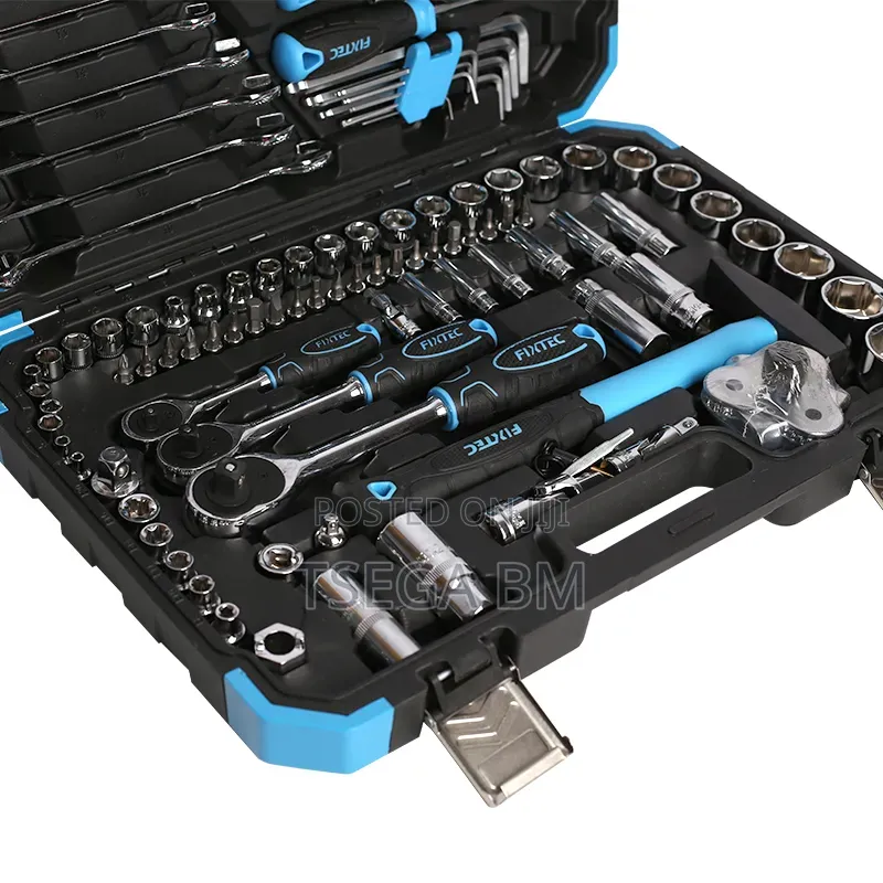 Fixtec 132PCS Socket Wrench Set