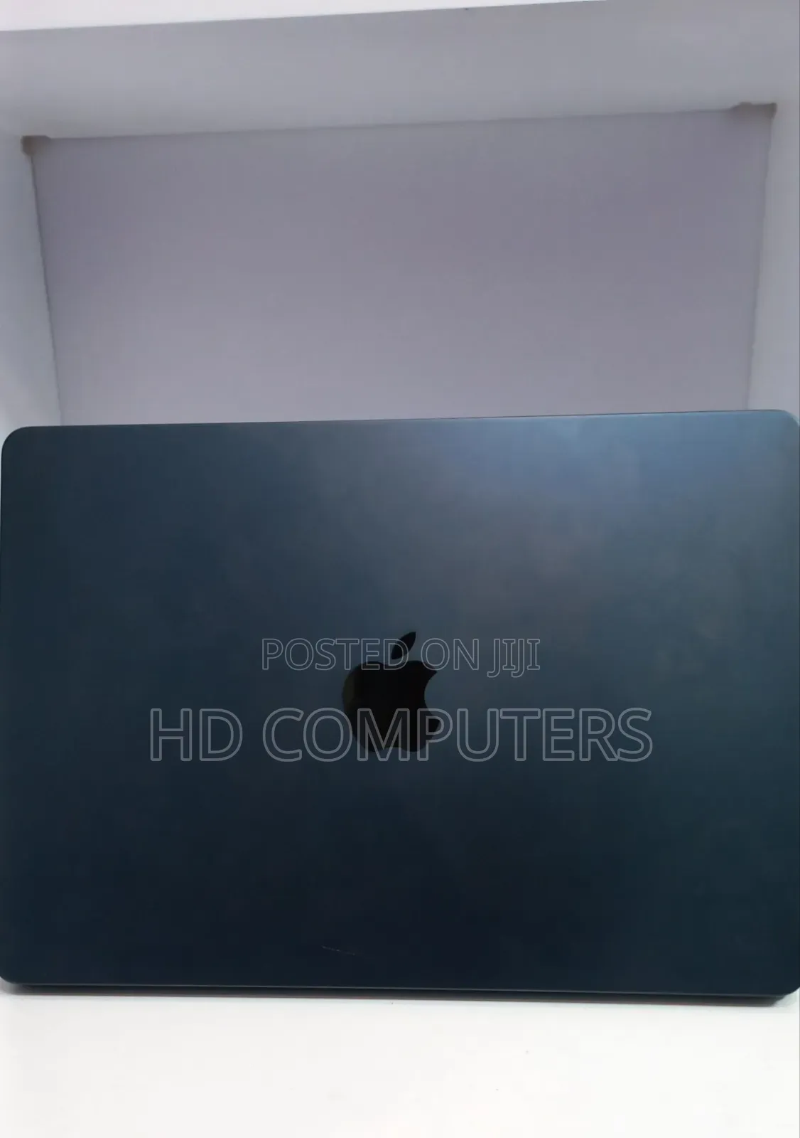 New Laptop Apple MacBook Air 2022 M2 8GB Apple M2 SSD 256GB