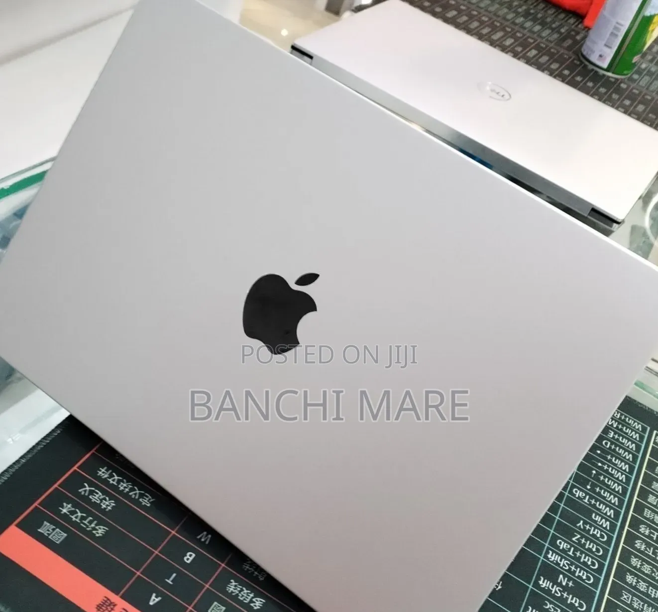 New Laptop Apple MacBook Pro 2025 M5 16GB Apple M5 Pro SSD 512GB