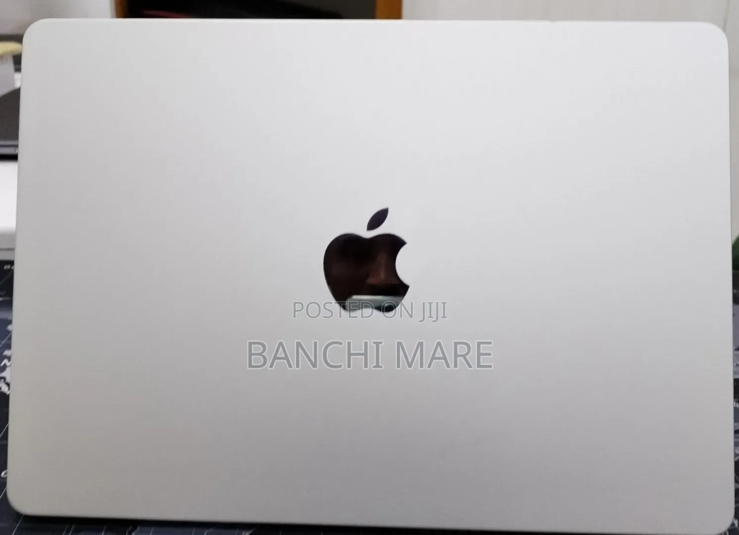 New Laptop Apple MacBook Air 2022 M2 8GB Apple M2 SSD 256GB