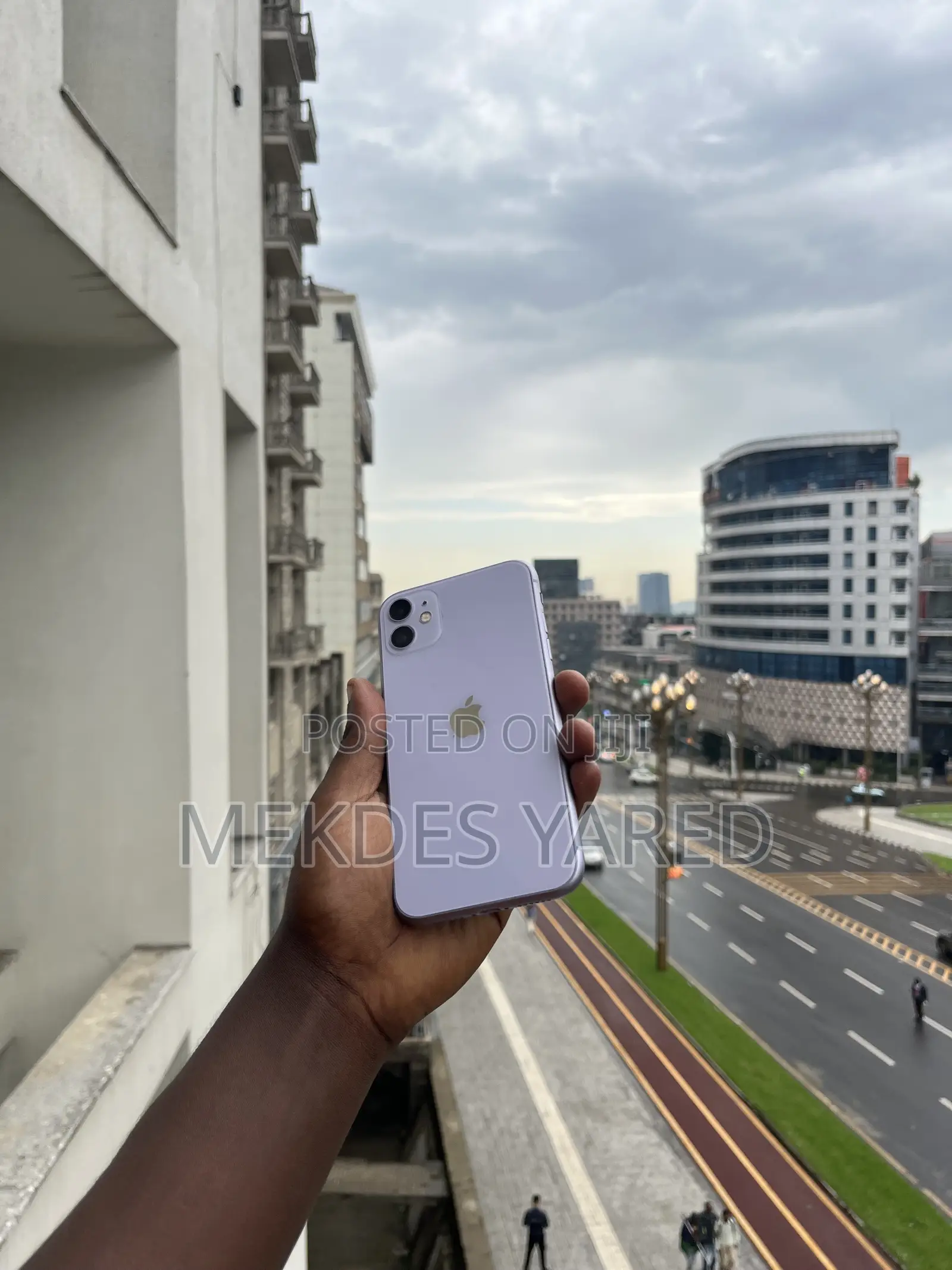 New Apple iPhone 11 128 GB Purple