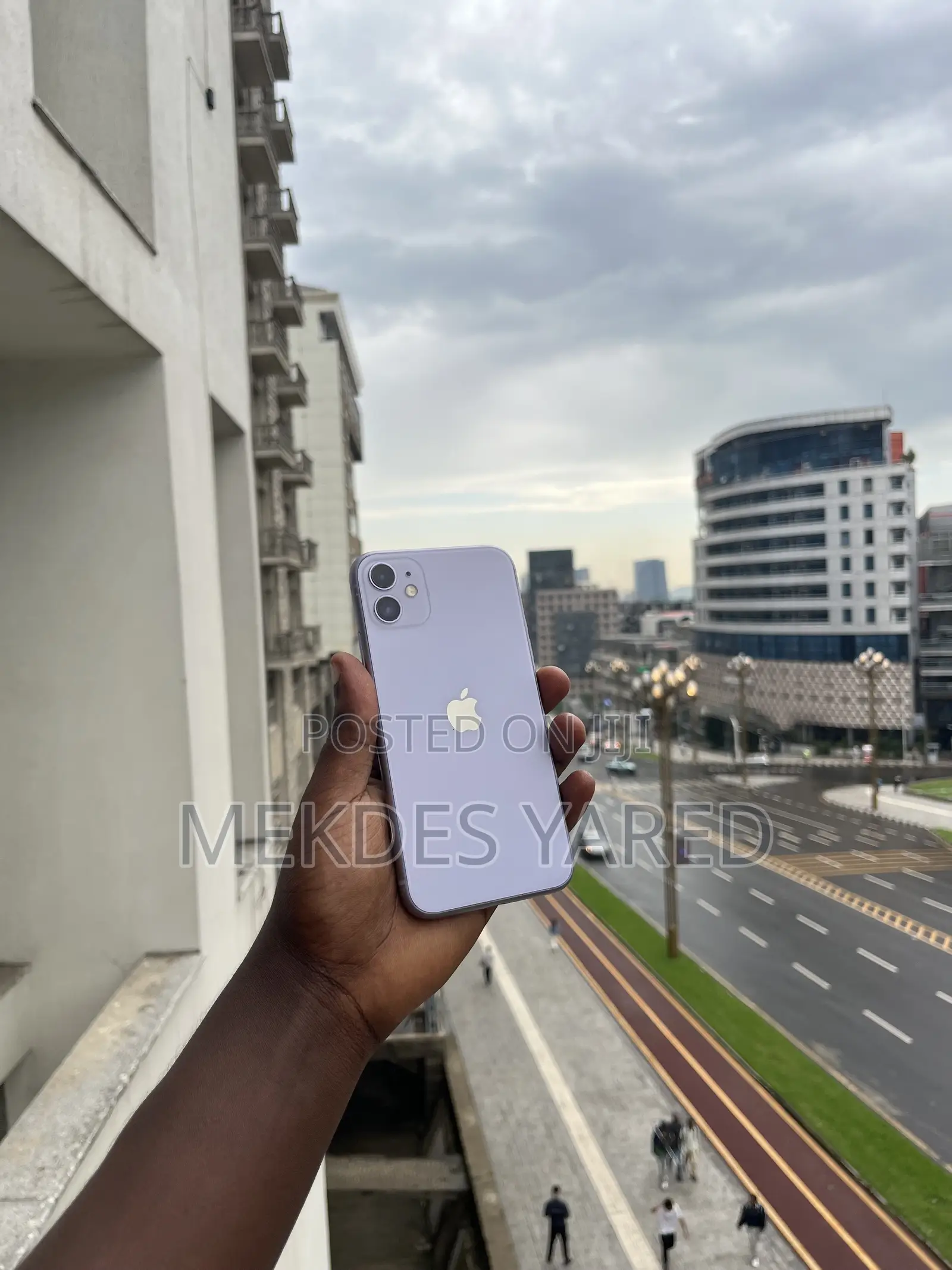 New Apple iPhone 11 128 GB Purple