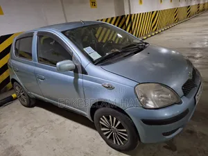 Toyota Vitz 2002 Blue