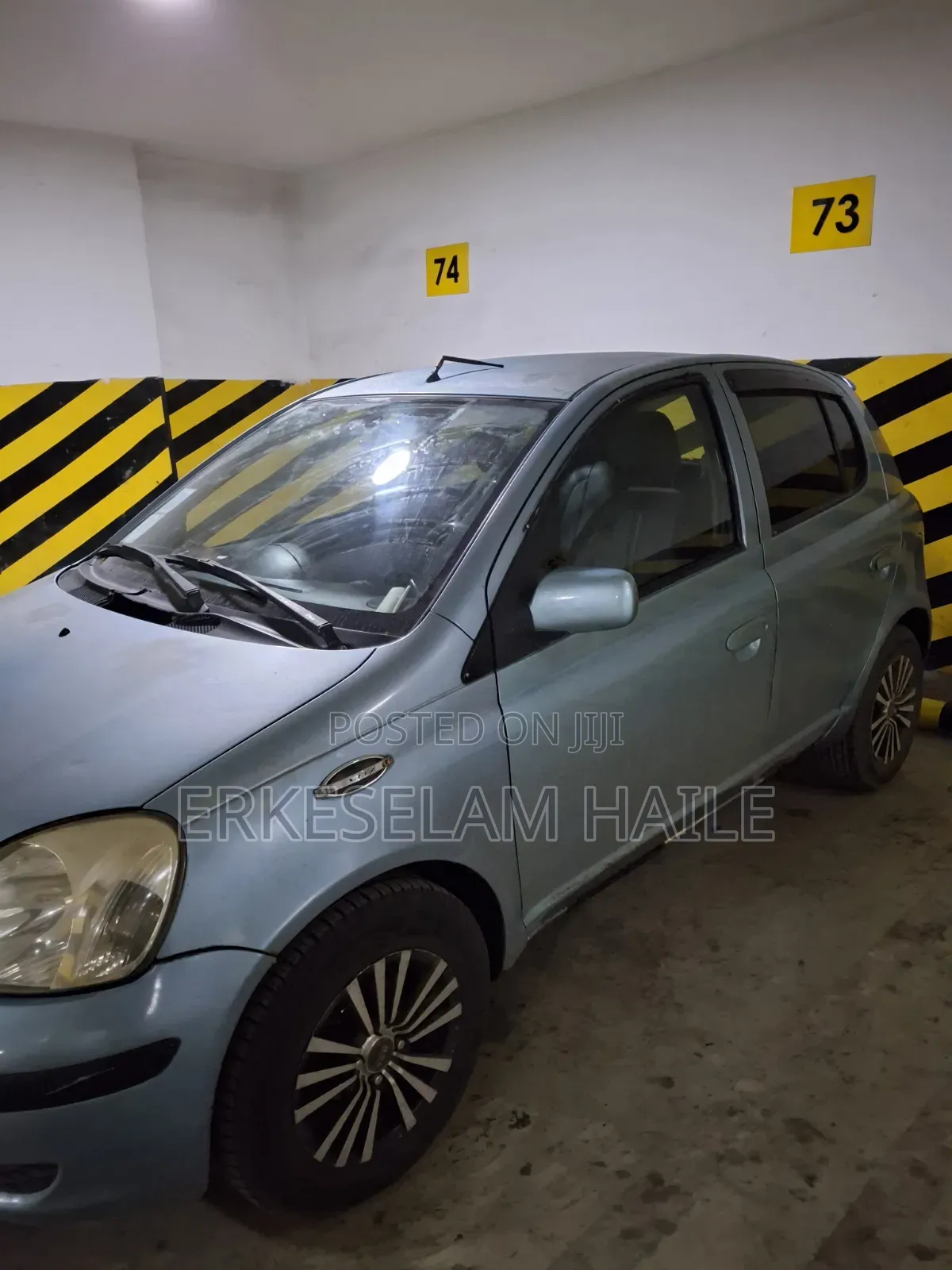 Toyota Vitz 2002 Blue