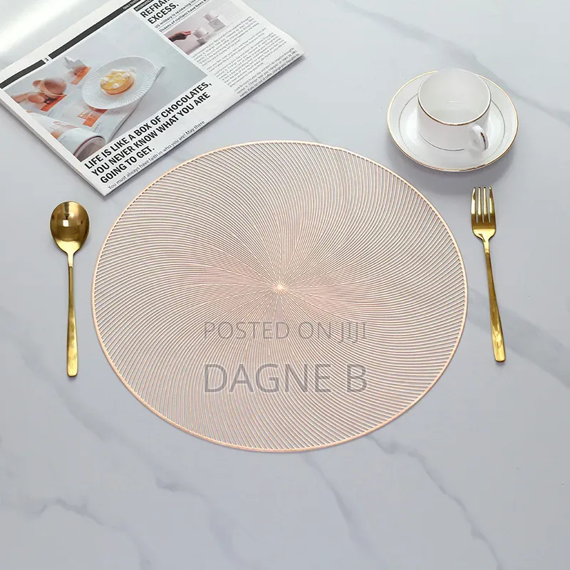 Table Mat Elegant Design ጥራት ያለዉ ክብ ዲዛይን የጠረጴዛ ምንጣፍ