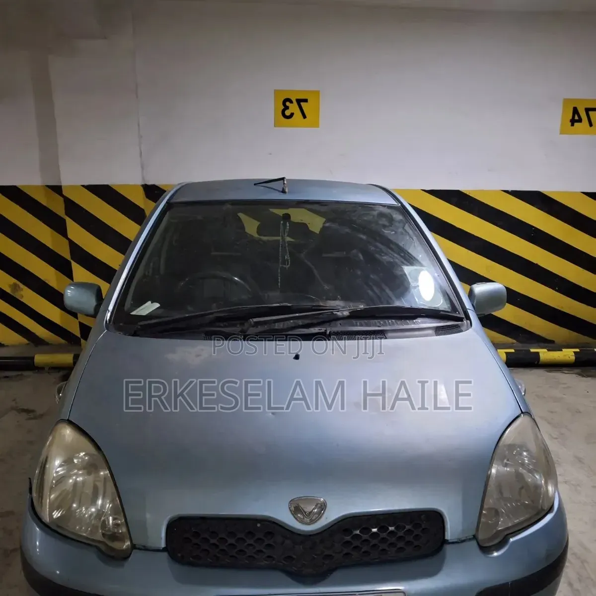 Toyota Vitz 2002 Blue