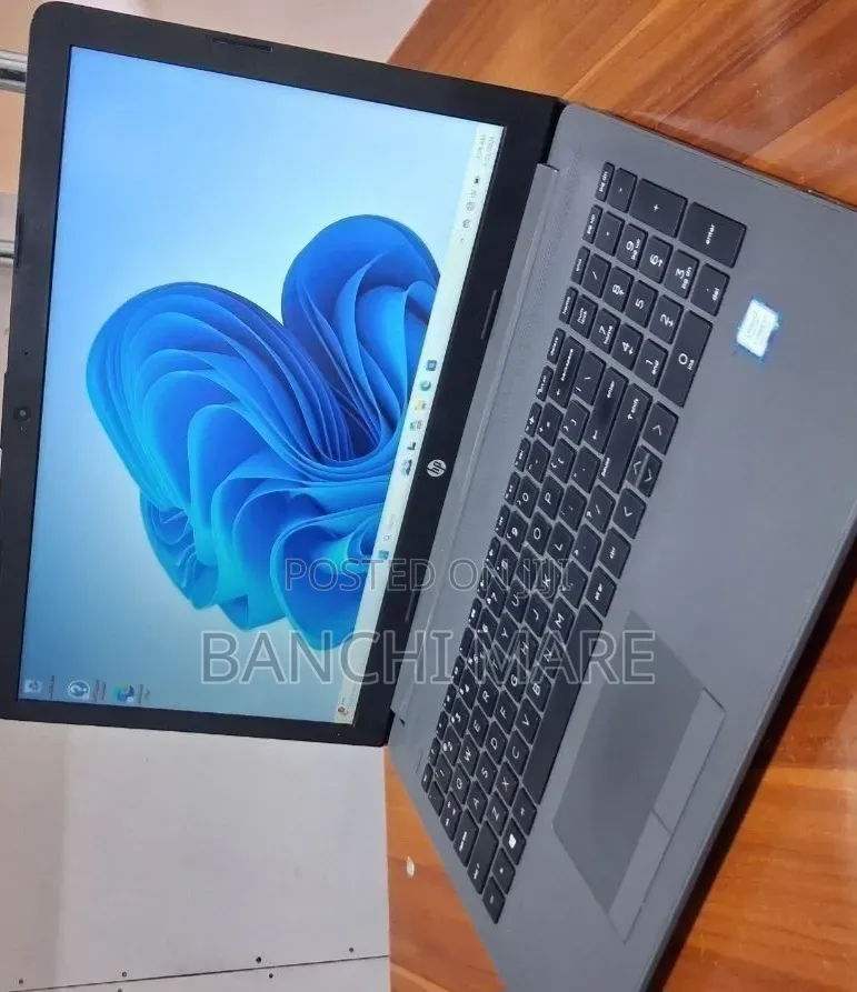 New Laptop HP Stream Notebook 8GB Intel Core i7 SSD 256GB