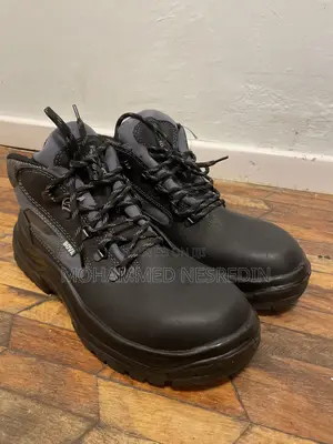 Bova Premium Safety Shoe