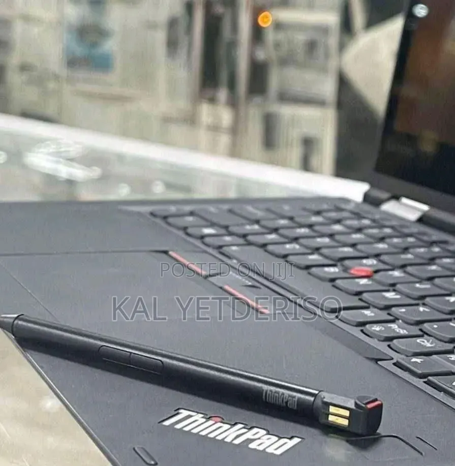 New Laptop Lenovo ThinkPad X390 Yoga 16GB Intel Core i7 SSD 512GB