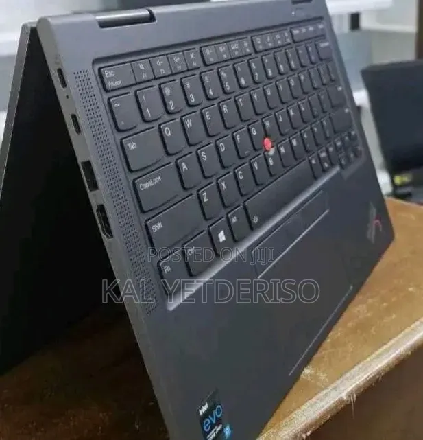 New Laptop Lenovo ThinkPad X390 Yoga 16GB Intel Core i7 SSD 512GB