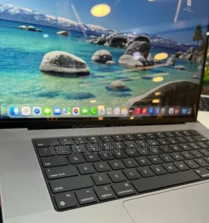 New Laptop Apple MacBook 8GB Intel Core i7 SSD 512GB