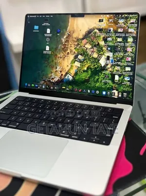 New Laptop Apple MacBook 8GB Intel Core i7 SSD 512GB